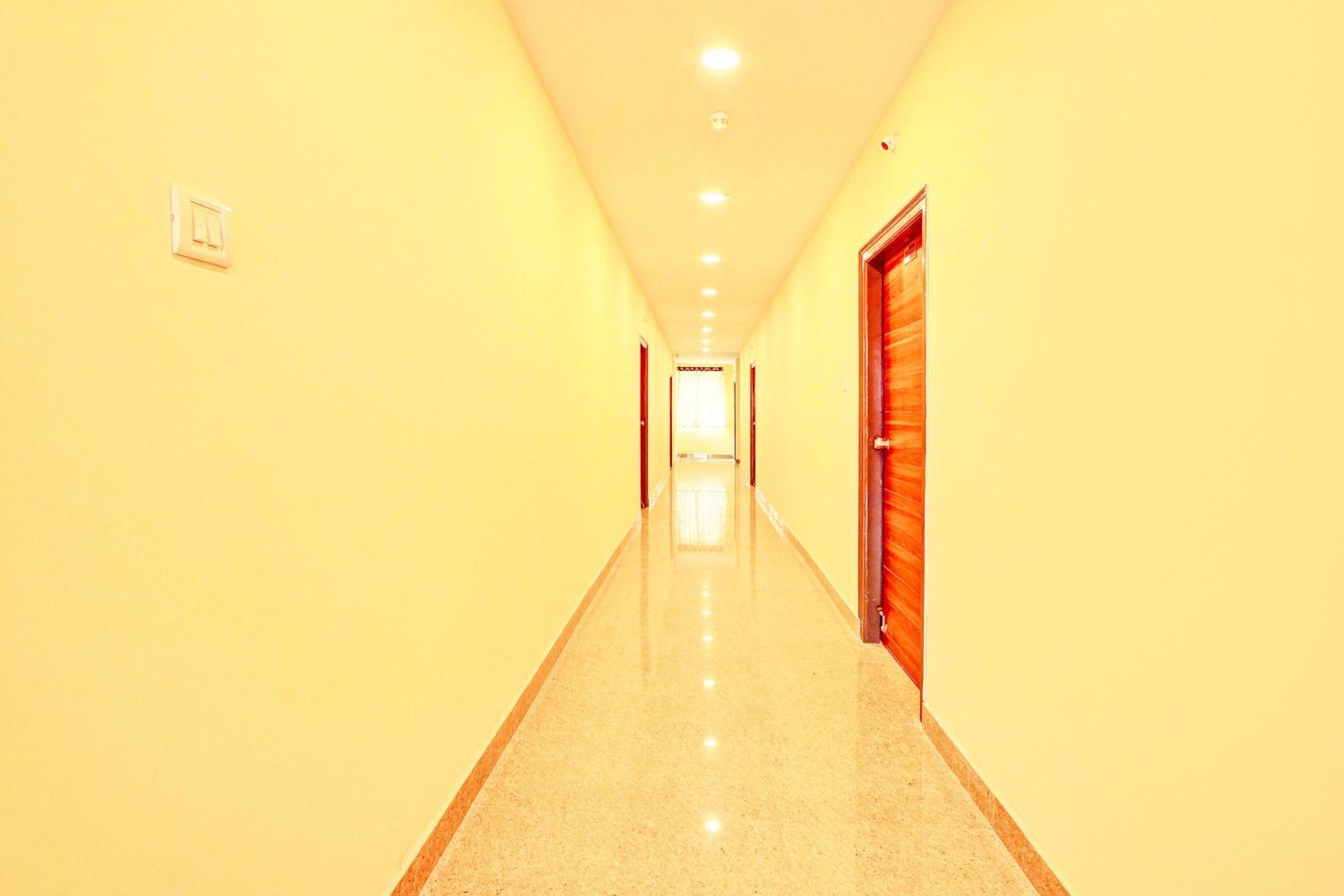 היידראבד Hotel O R Square מראה חיצוני תמונה